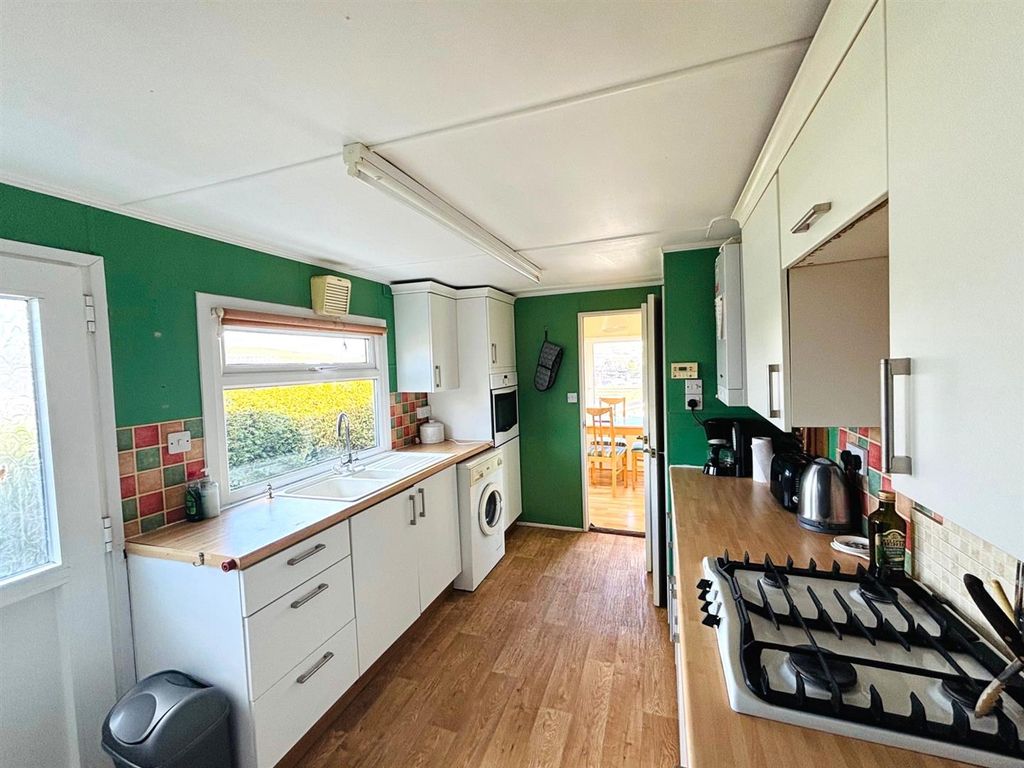 Property photo 3 of 21 4317 Kitchenoverall.Jpeg