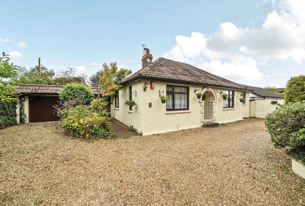 Property photo 1 of 21 1350438-1-68c1Abb...
