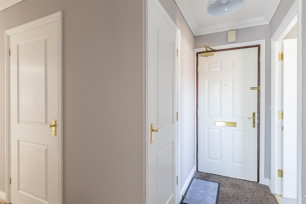 Property photo 2 of 24 Hallway