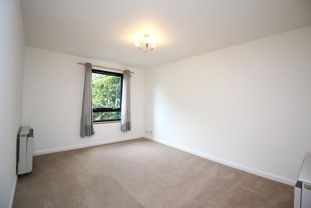 Property photo 3 of 7 Lounge View 1