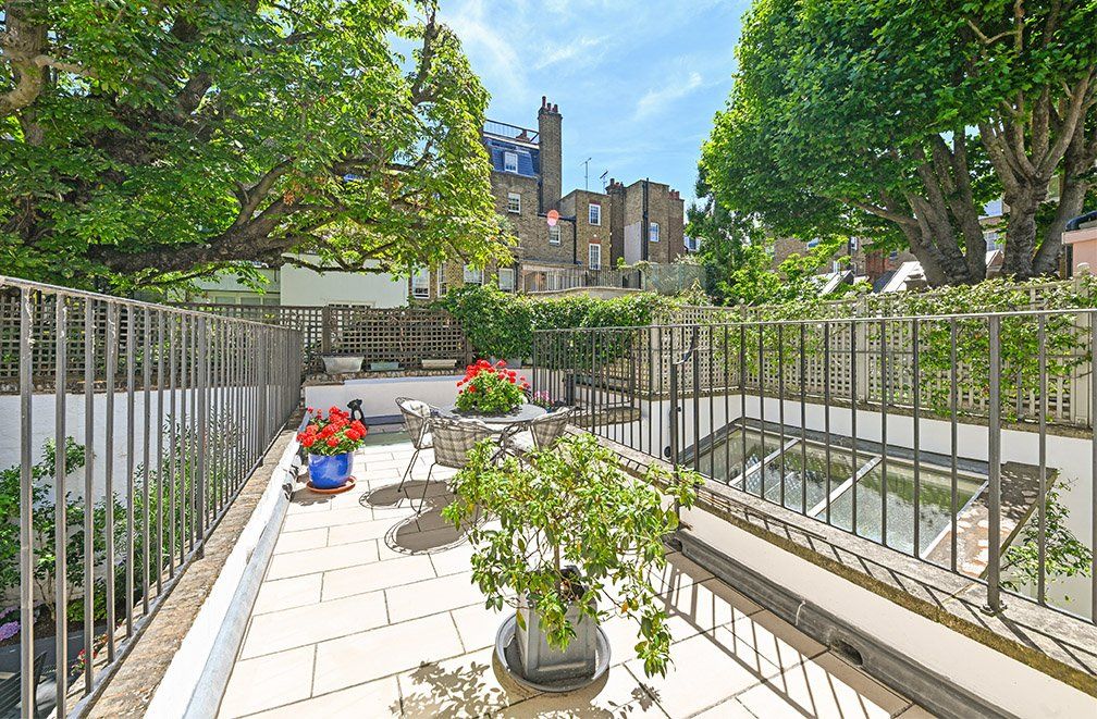Property photo 3 of 12 Roof Terrace