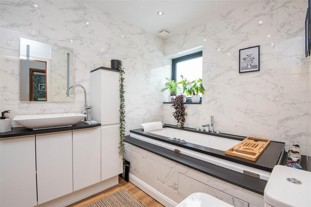 Additional image 22 of 5 bed detached bungalow for saleMill Lane, Farington Moss, Leyland PR26