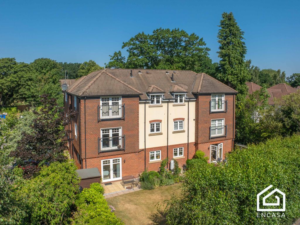 Property photo 1 of 12