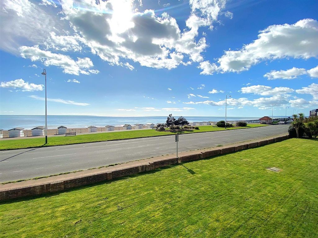 Property photo 2 of 15 14 Barbados - View2.Jpg