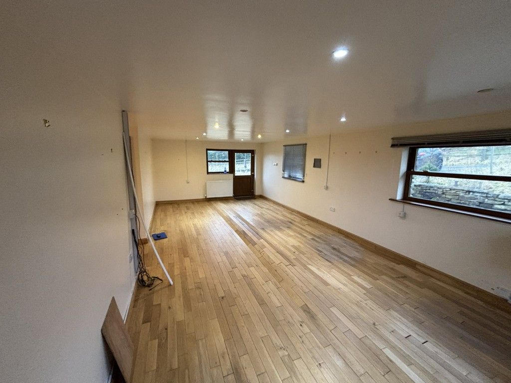 Property photo 2 of 7 Photo 2