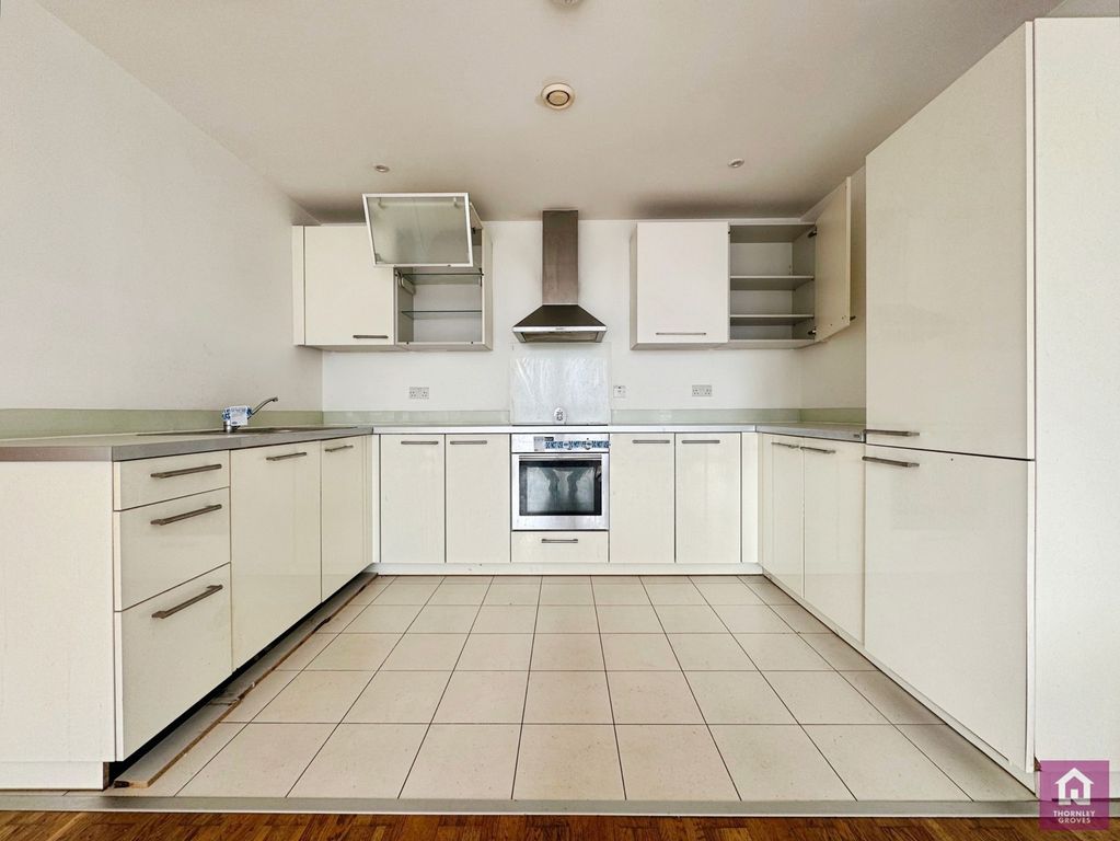Property photo 3 of 15 Pbox-Img.Jpg