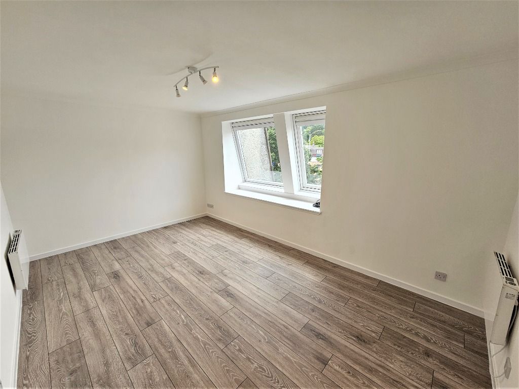 Property photo 2 of 8 Photo 2