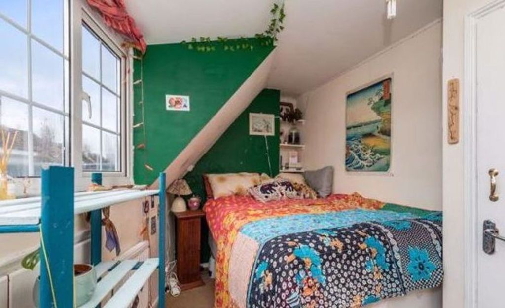 Property photo 3 of 13