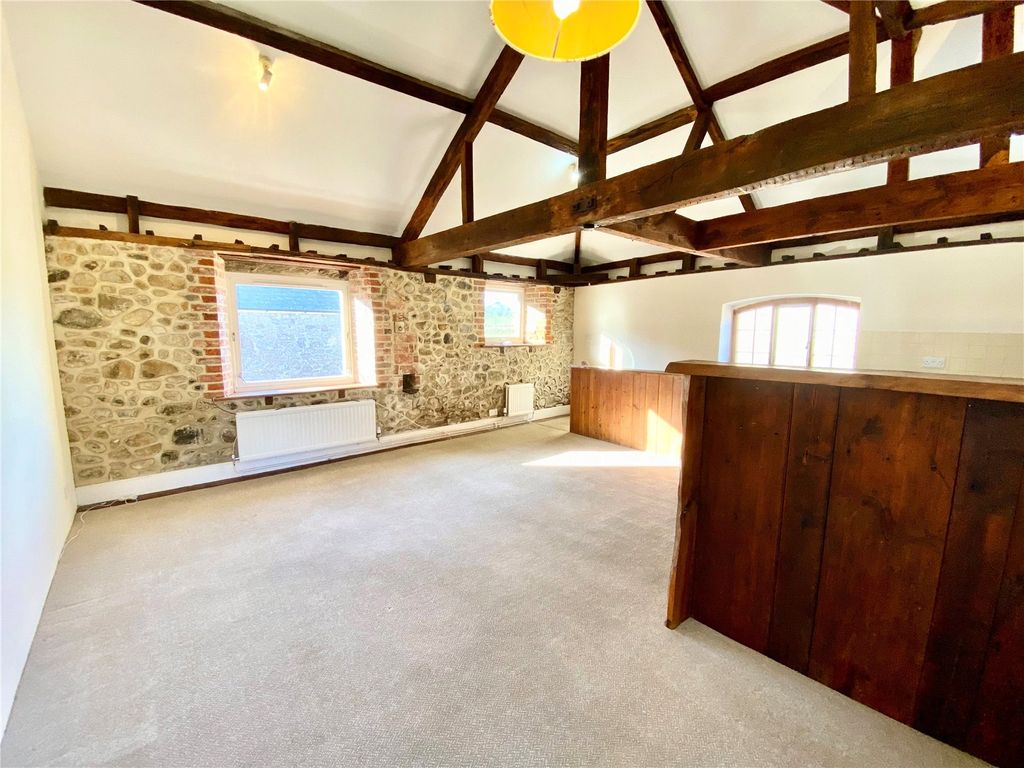 Property photo 3 of 14 Picture No. 05