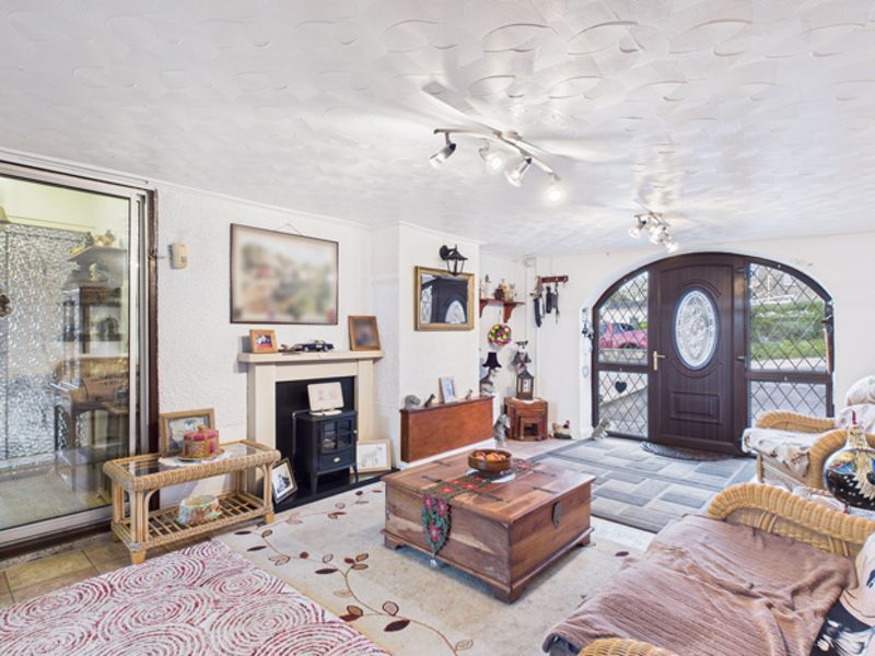 Property photo 3 of 25 Photo 11