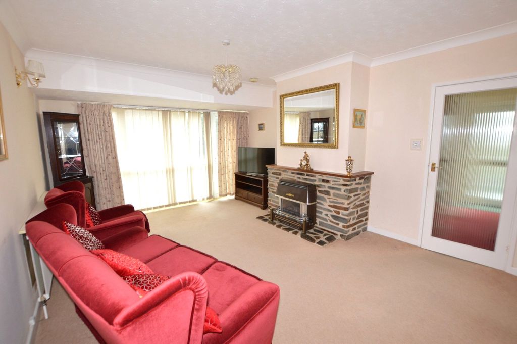 Property photo 3 of 10 Picture No. 02