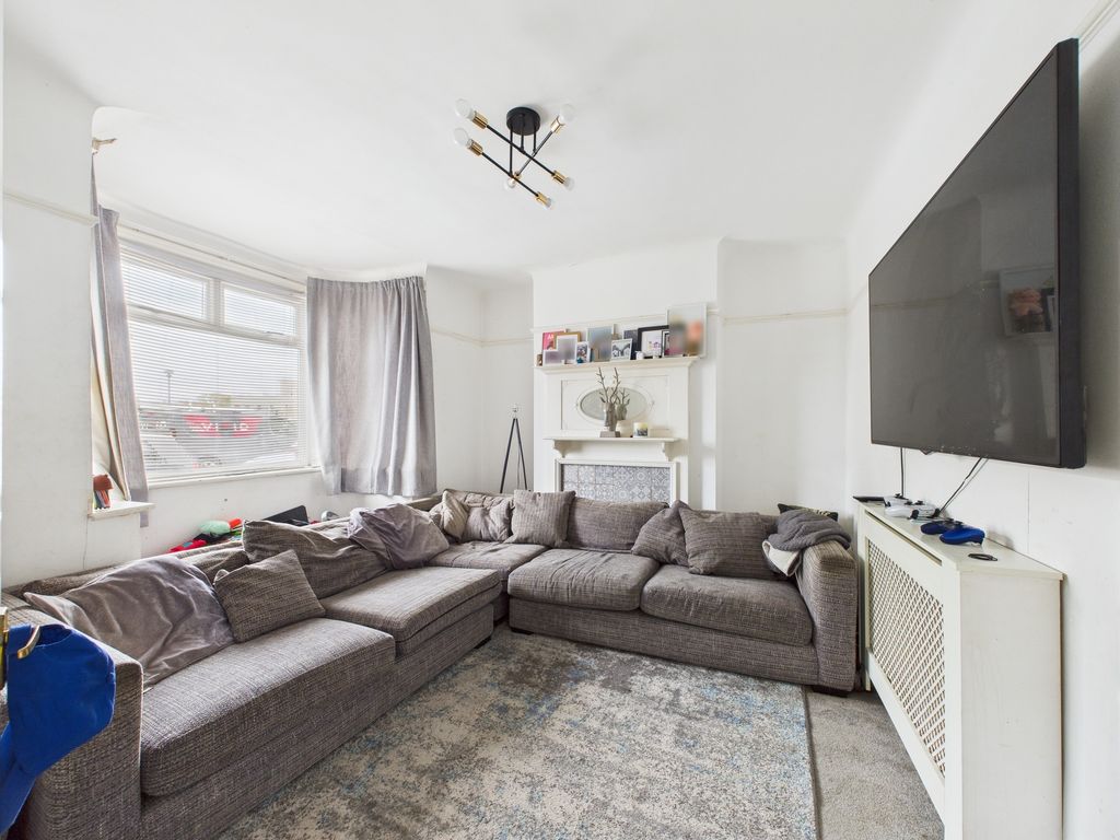 Property photo 2 of 4