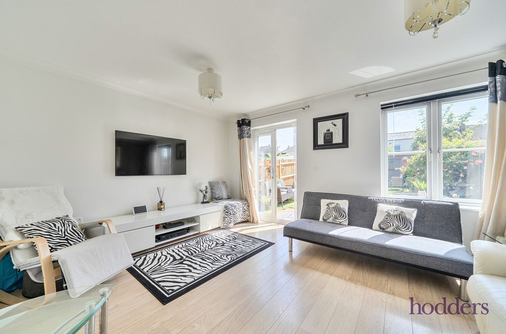 Property photo 3 of 22 9d0B9Ac0-359c-4E5...