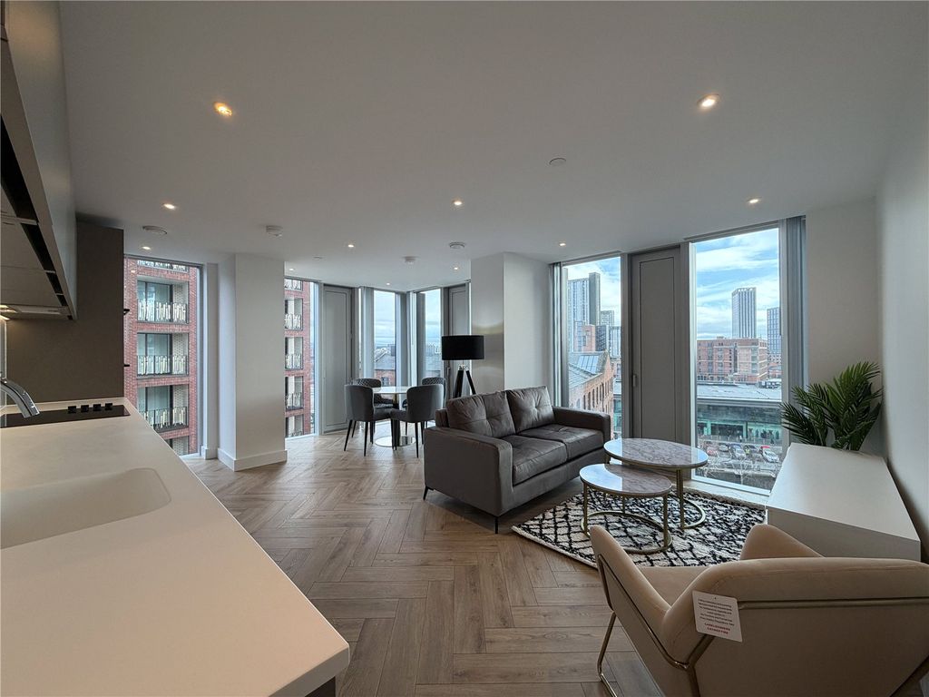 Property photo 2 of 27 Picture No. 02