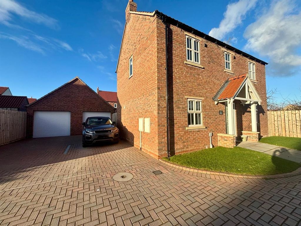 Property photo 2 of 18