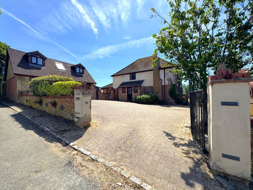 Property photo 1 of 27