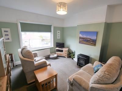 Property photo 2 of 5 Living Room