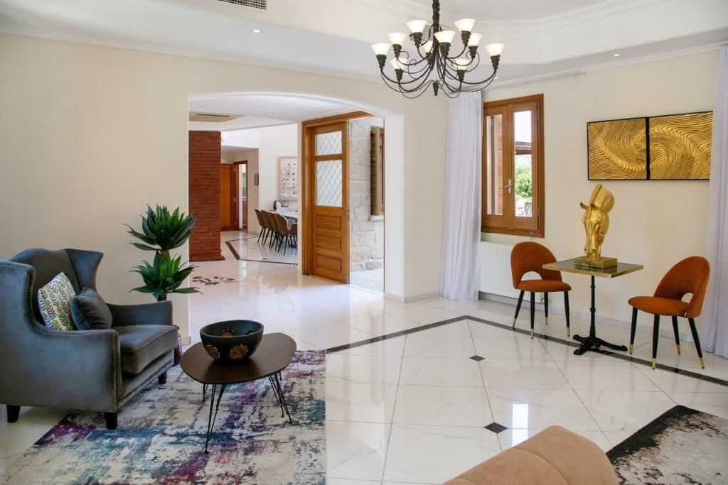 Property photo 3 of 30