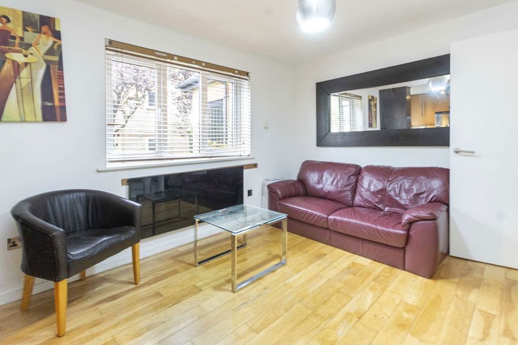 Property photo 2 of 4