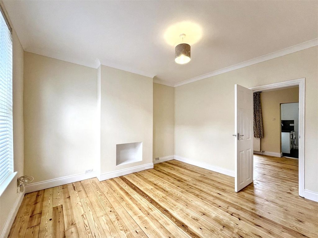 Property photo 2 of 10 Img_8760.Jpg