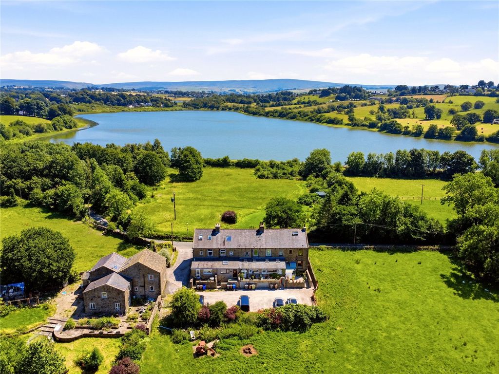 Property photo 2 of 43 Drone