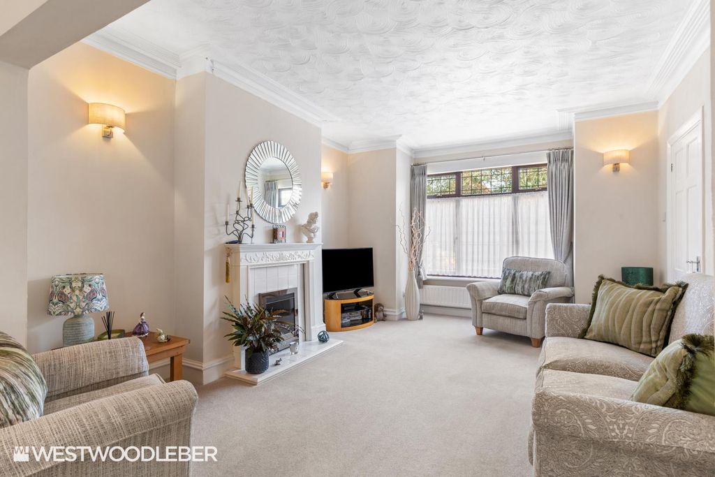 Property photo 2 of 29 Stansteadroad_21.Jpg
