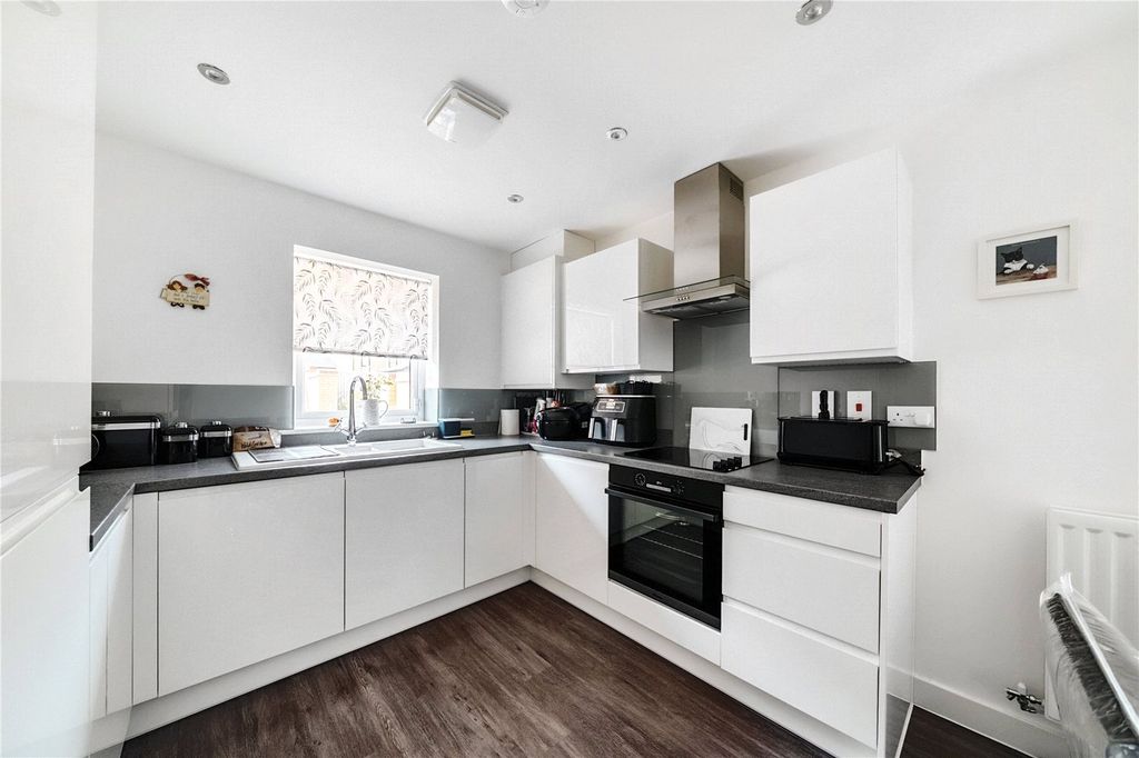 Property photo 2 of 13 Picture No. 04