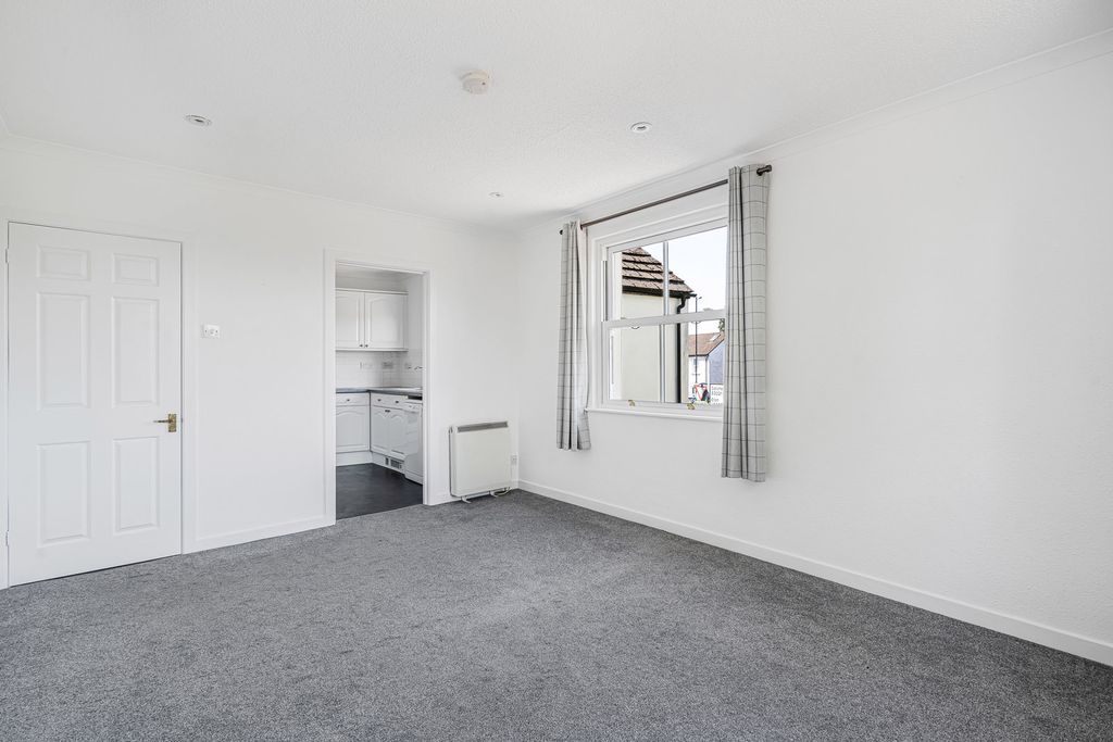 Property photo 2 of 16 Reception Room