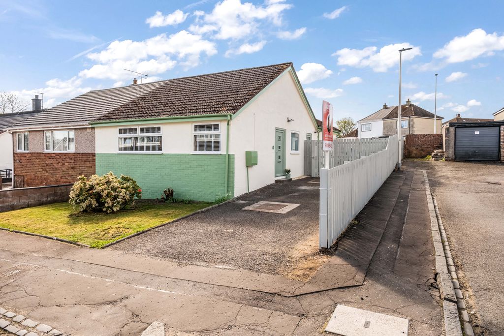 Property photo 1 of 40