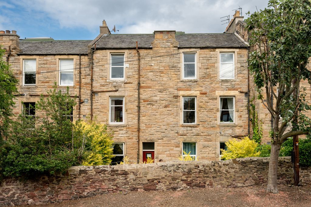 Property photo 1 of 26
