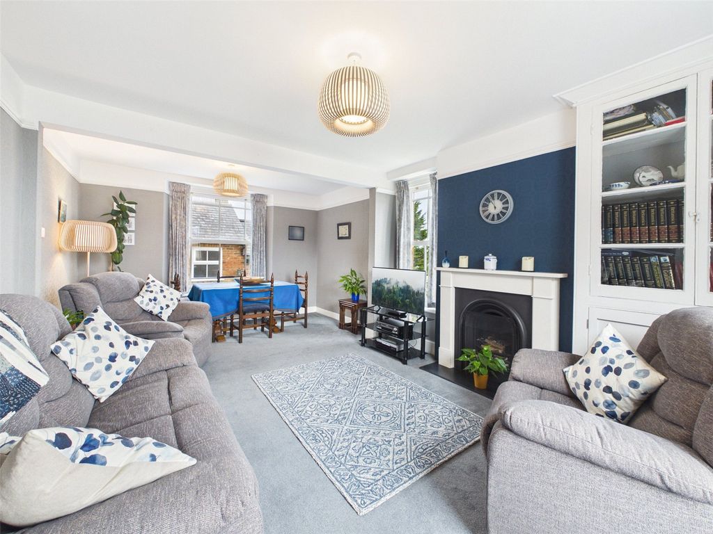 Property photo 2 of 25 Picture No. 50