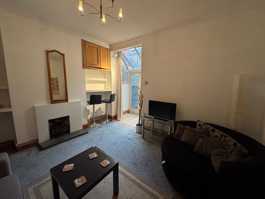 Property photo 1 of 9 Image