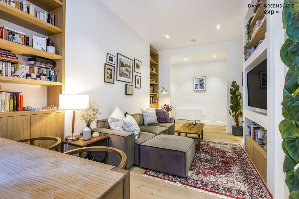 Property photo 3 of 20