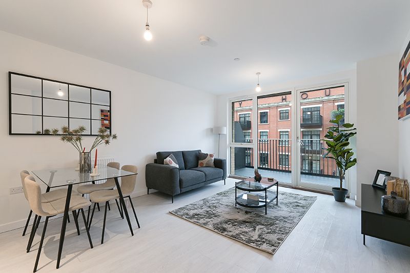 Property photo 3 of 9 Bedroom 1