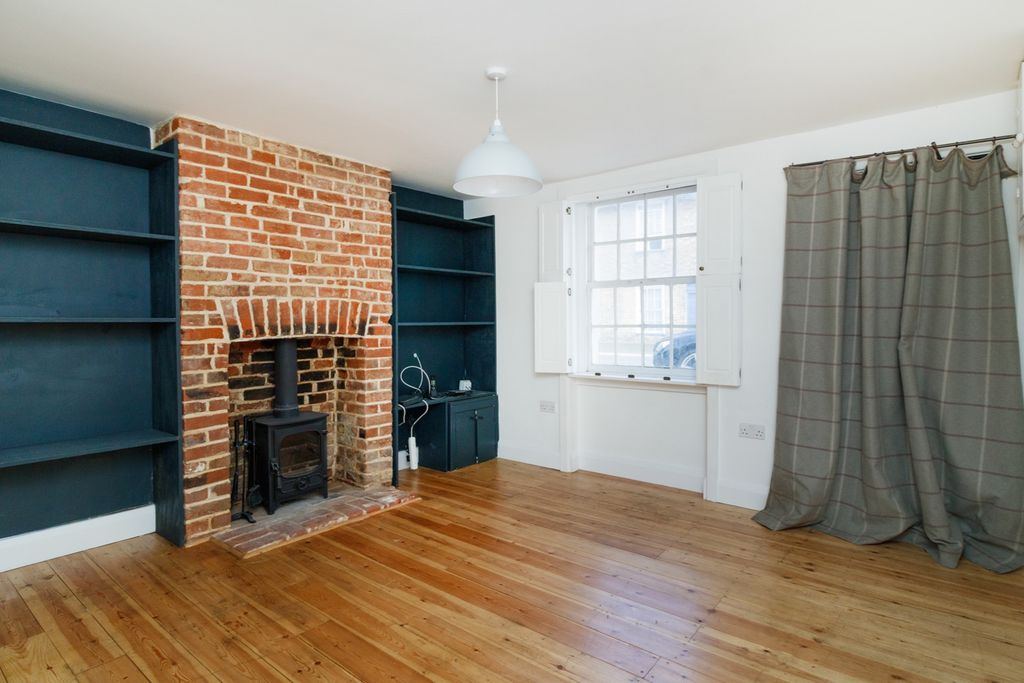 Property photo 2 of 13 1755185