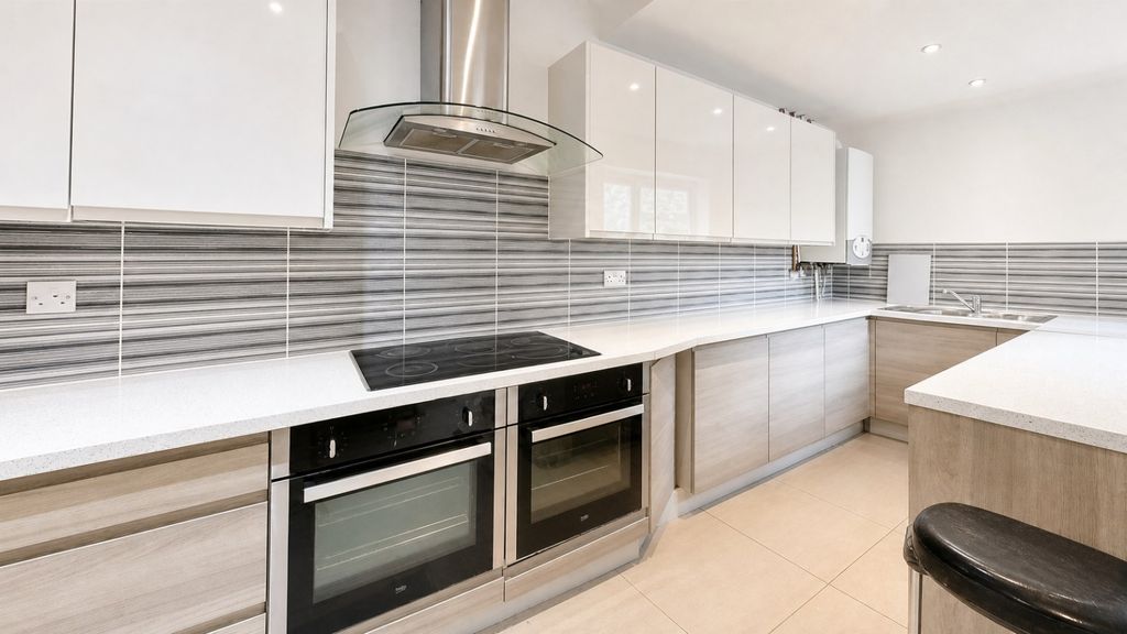 Property photo 1 of 13 Picture No. 05