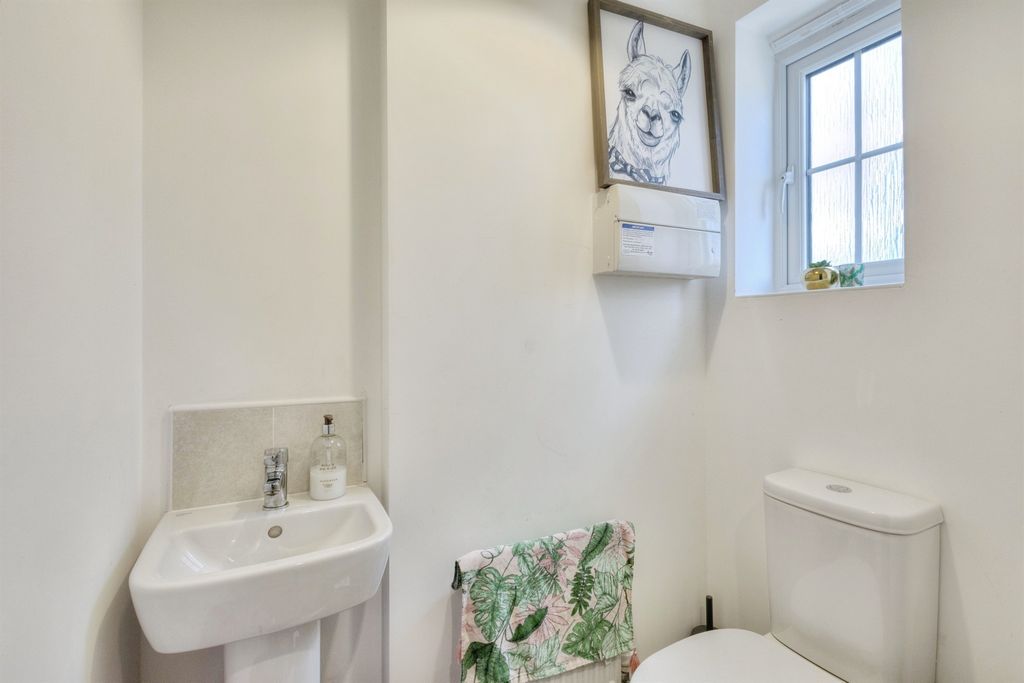 Property photo 2 of 13