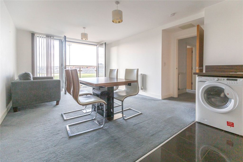 Property photo 2 of 11 Picture No. 07