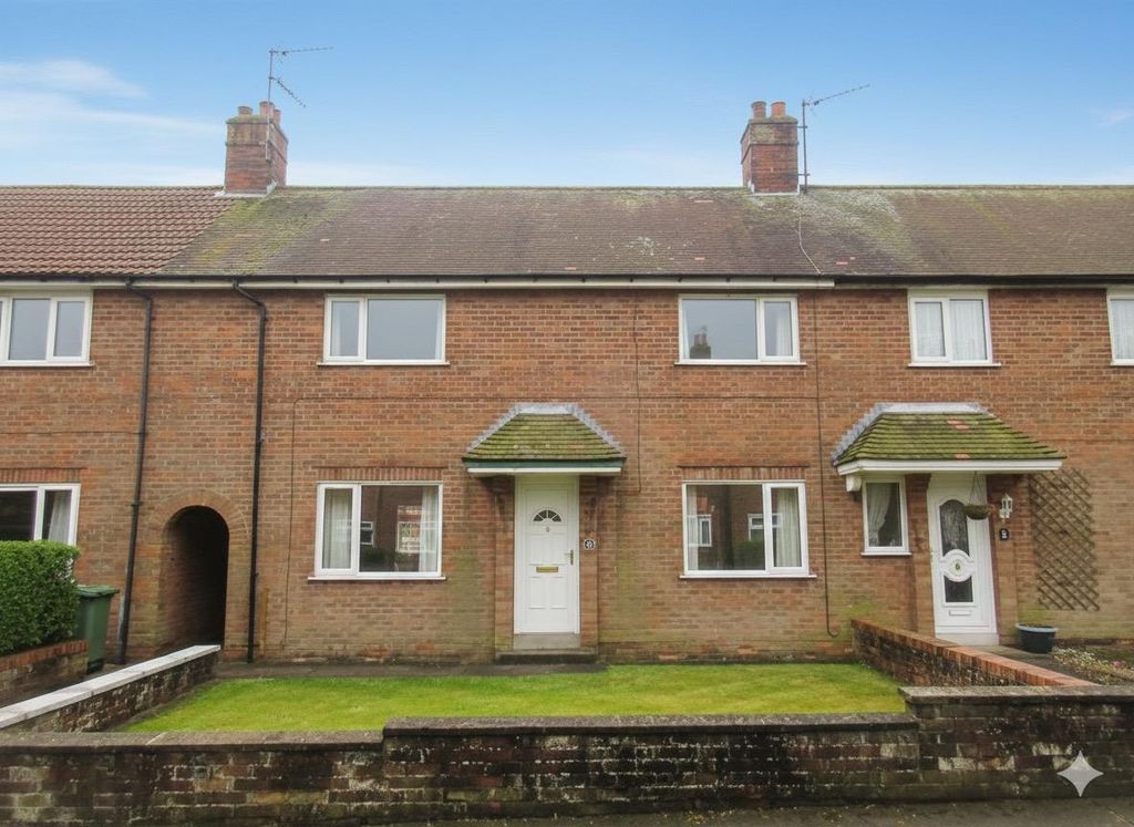 Property photo 1 of 2