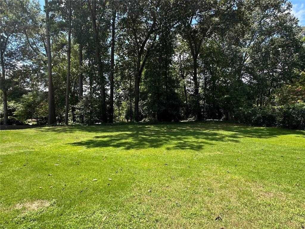 Property photo 1 of 3