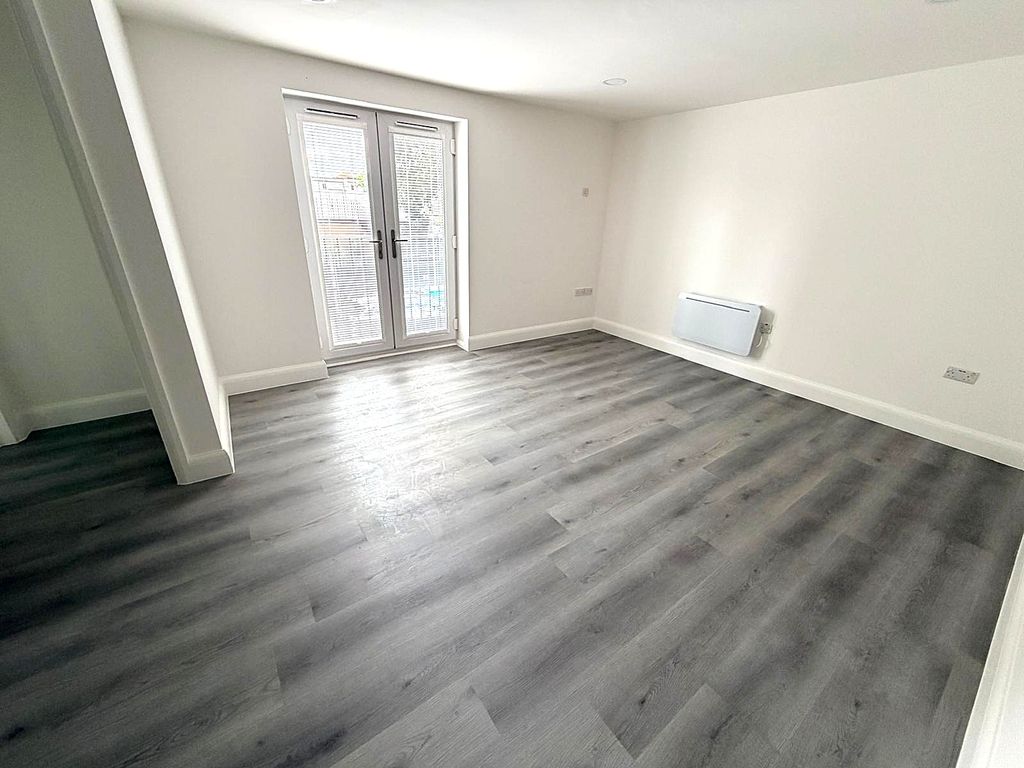 Property photo 1 of 4