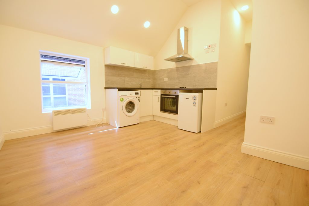 Property photo 1 of 8 2