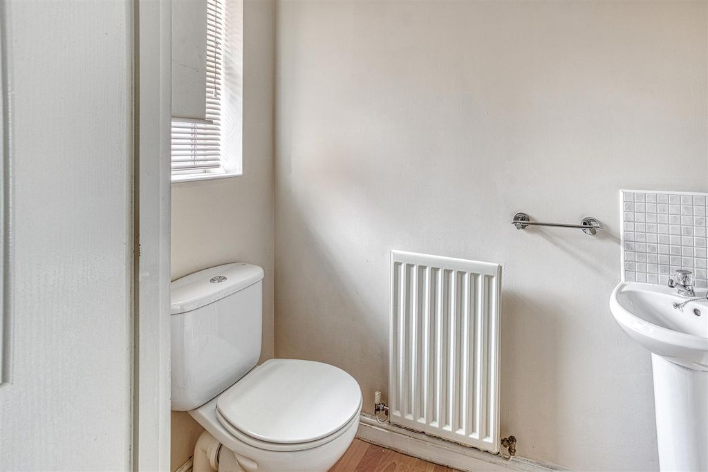 Property photo 2 of 13 316A2885_Hdr.Jpg