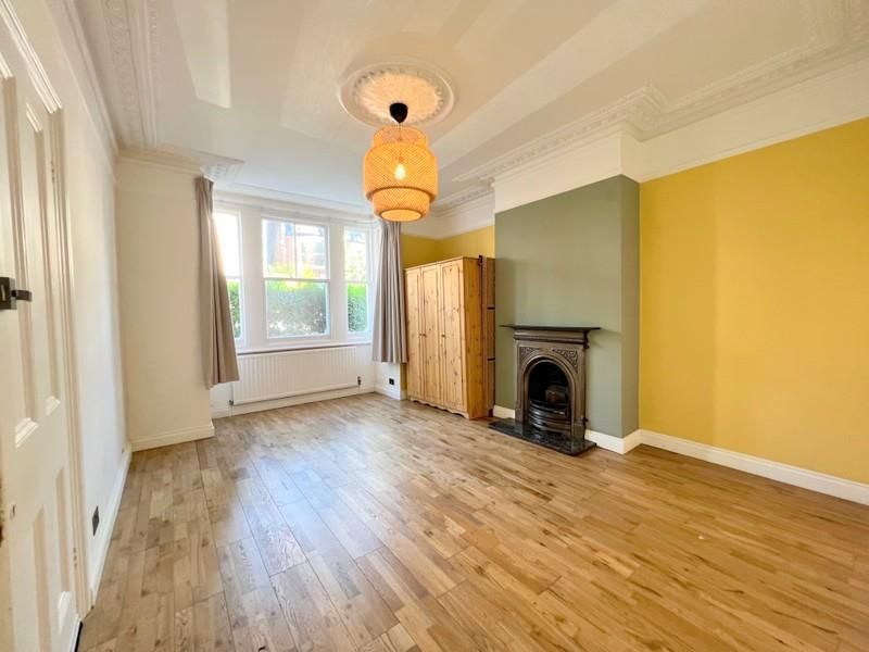 Property photo 2 of 10 Photo