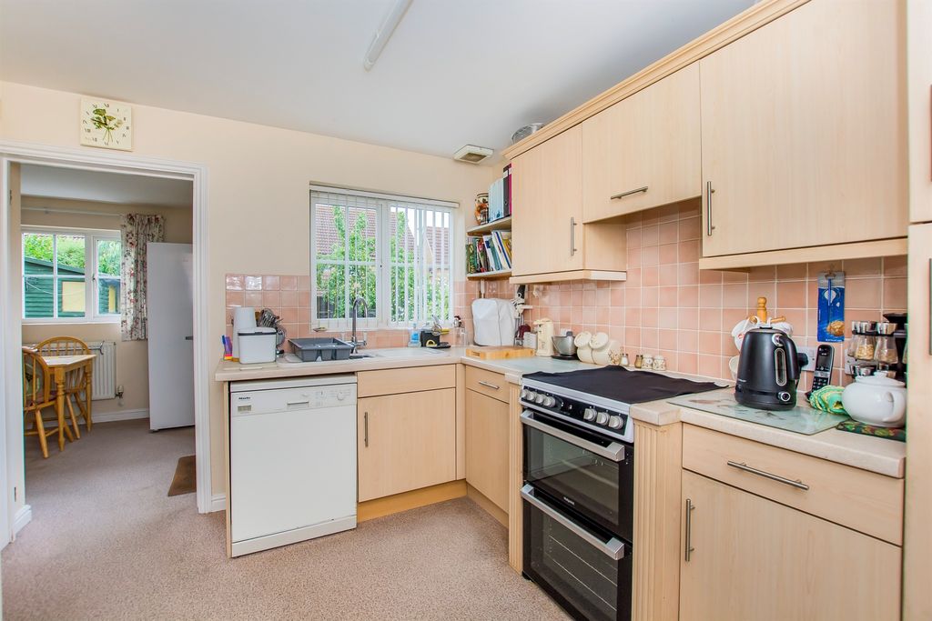 Property photo 3 of 17