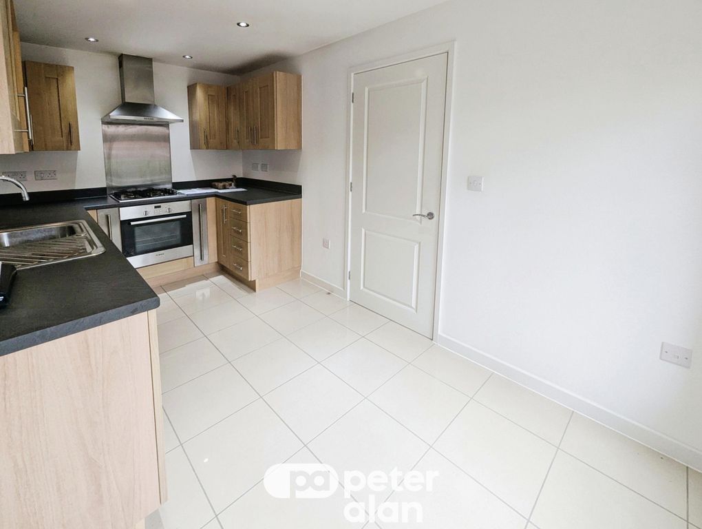 Property photo 3 of 13 Image
