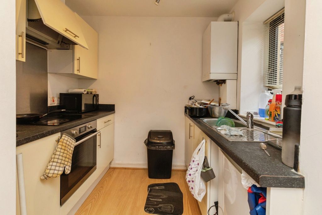 Property photo 3 of 7 Pbox-Img.Jpg
