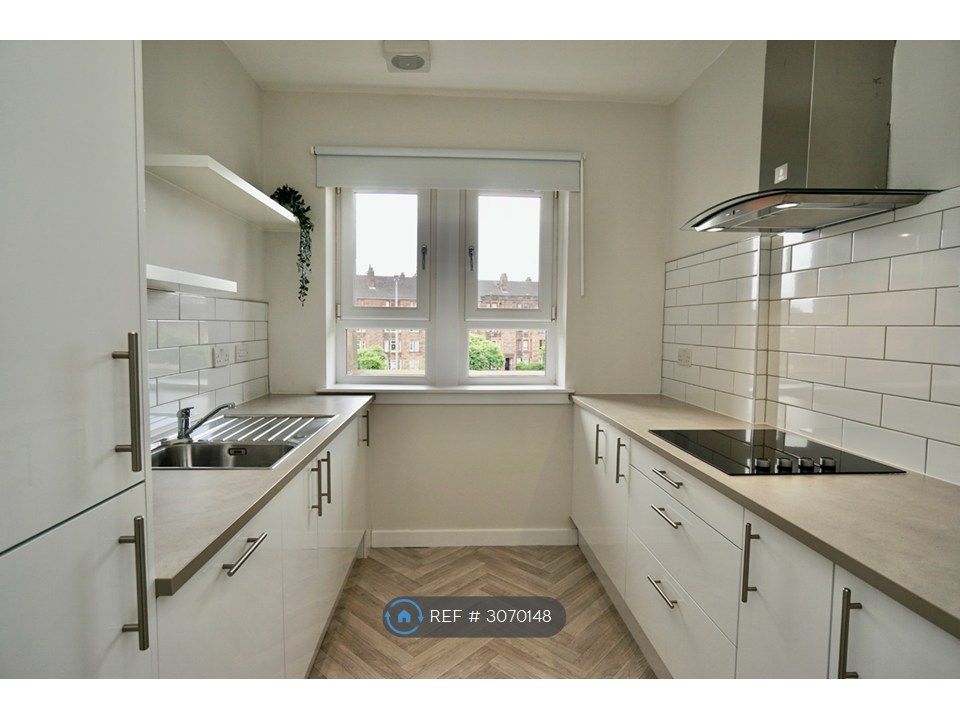 Property photo 2 of 15 Kitchen