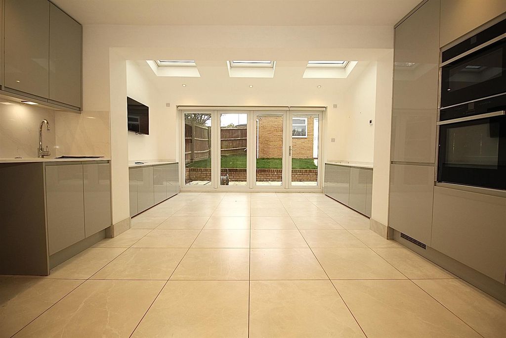 Property photo 2 of 25 Img_6009.Jpeg