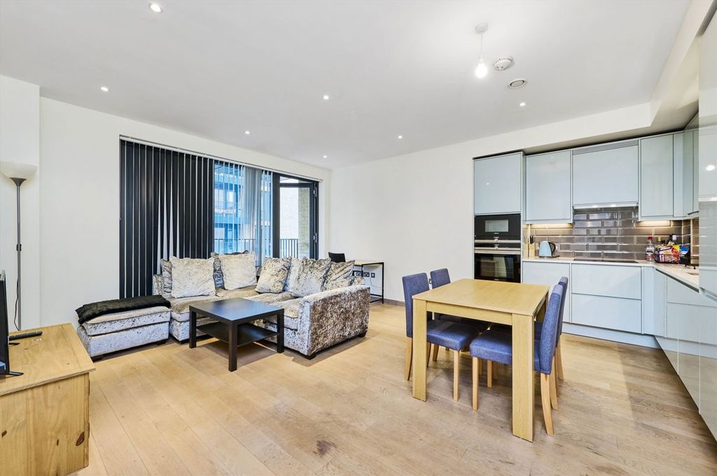 Property photo 1 of 5